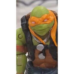 Ninja Turtle Michelangelo Does Not Come With Any Additional Items